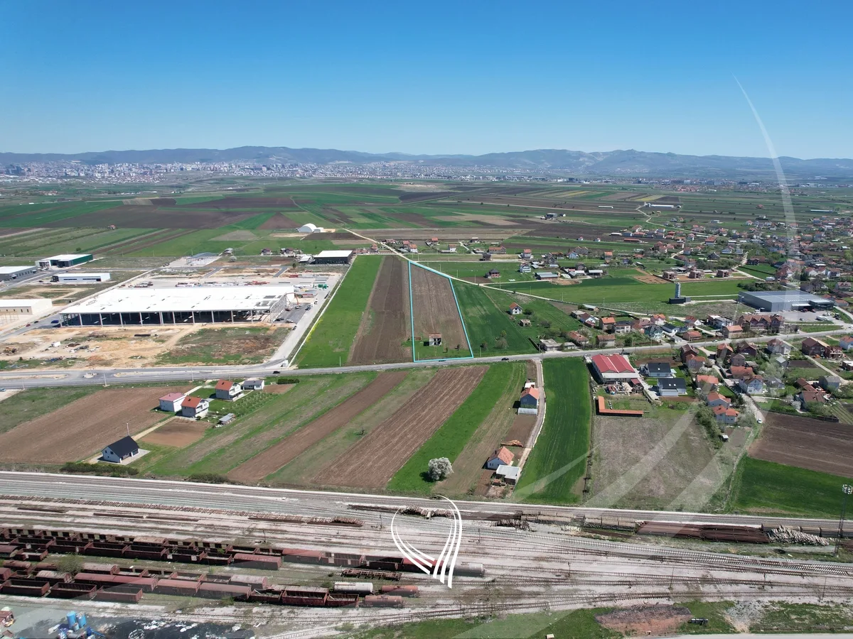 Tokë 188 ari në shitje në Fushë Kosovë – Miradi e Epërme