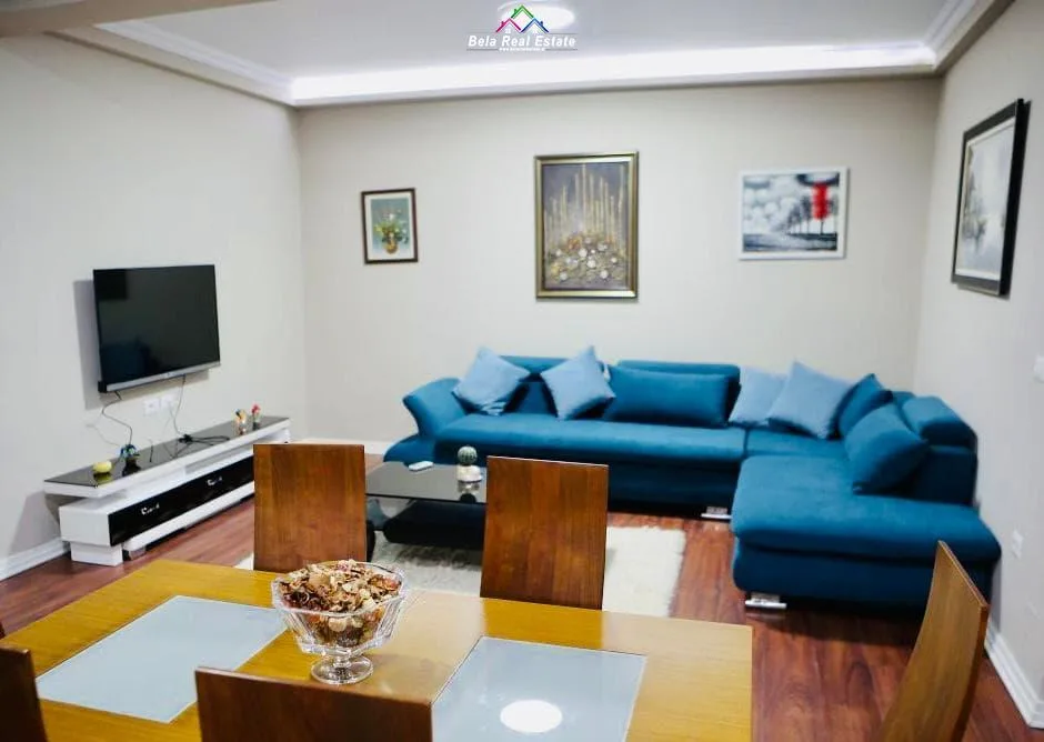 Kat Vile Me Qera 3+1 Tek Parku Olimik (ID BV22350) Tirane