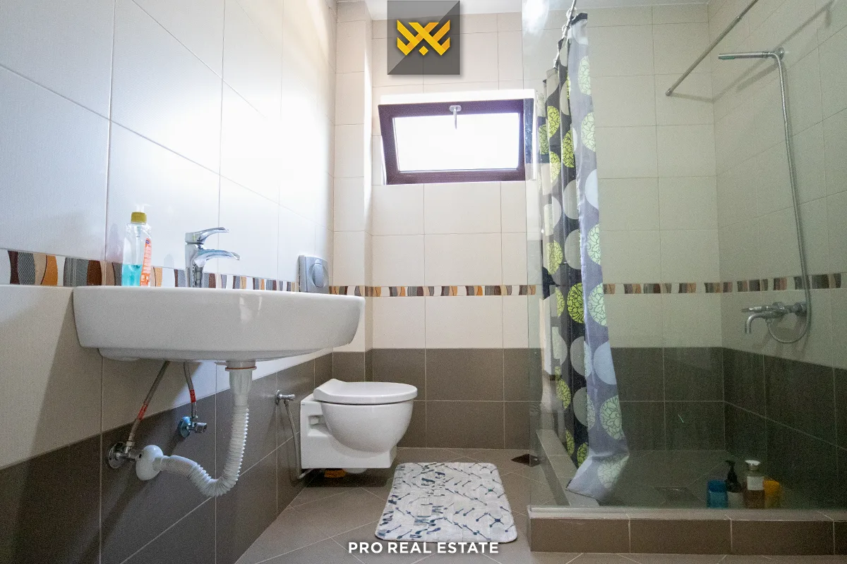 Shtëpi 360m² për #SHITJE në Bërnicë e Epërme