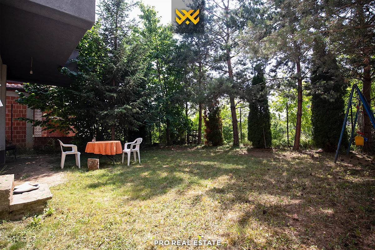Shtëpi 360m² për #SHITJE në Bërnicë e Epërme