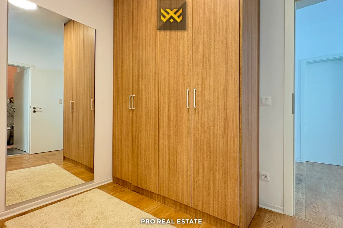 Banesë Duplex 240m² + 60m² me #QIRA në Veternik