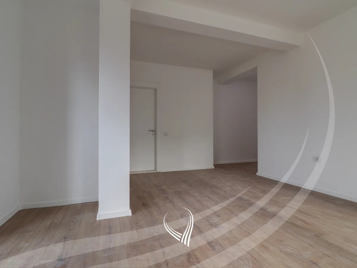 Banesë me 3 dhoma gjumi në shitje në lagjen Prishtina e Re – Grand Tower