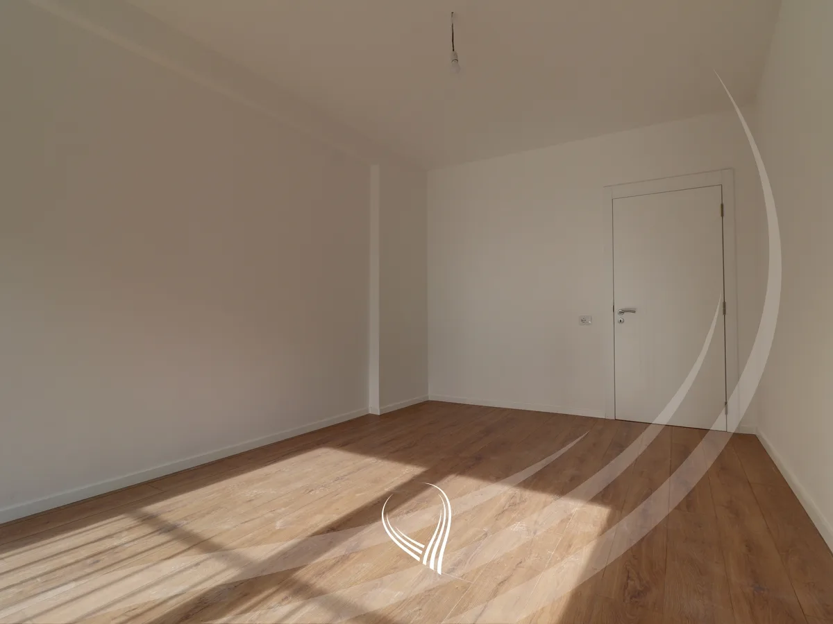 Banesë me 3 dhoma gjumi në shitje në lagjen Prishtina e Re – Grand Tower