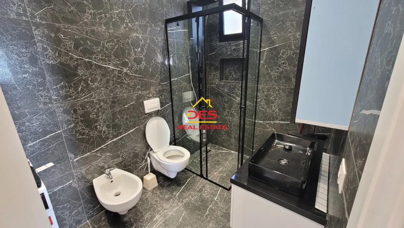 JEPET ME QIRA APARTAMENT 1+1 NË UJË TË FTOHTË,VLORË! 🌅 Me pamje nga deti!