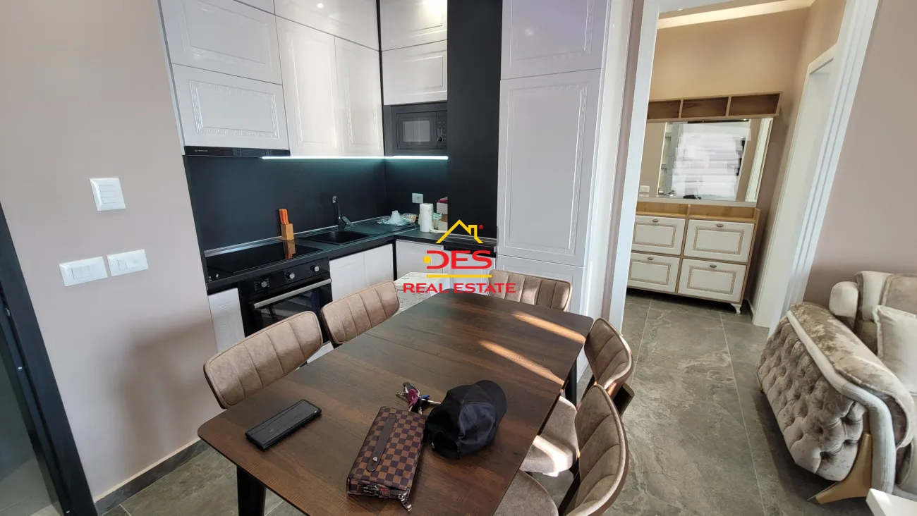 JEPET ME QIRA APARTAMENT 1+1 NË UJË TË FTOHTË,VLORË! 🌅 Me pamje nga deti!