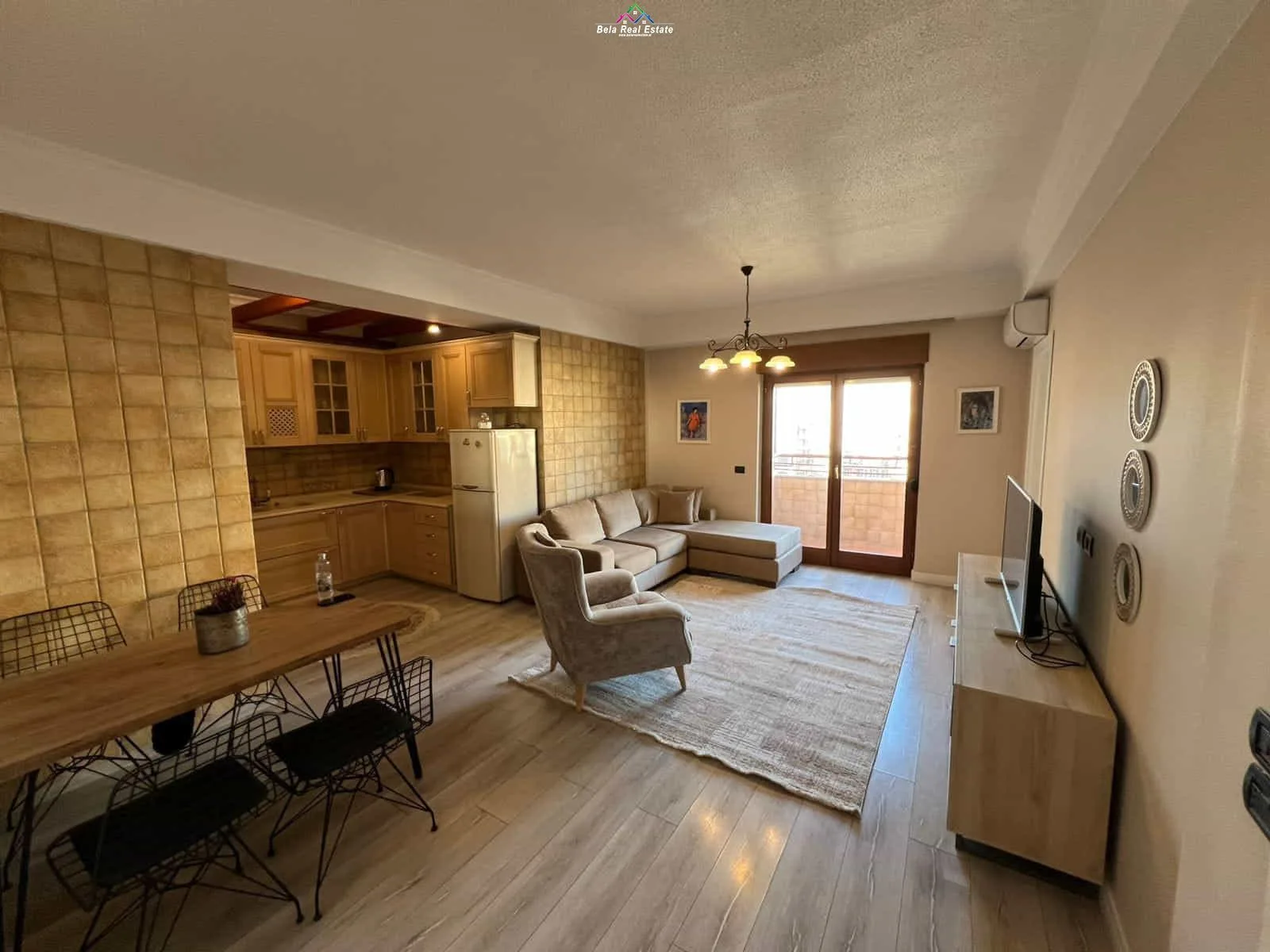 Apartament me qera 1+1+garsoniere ne Qender (ID B2101488) Tirane