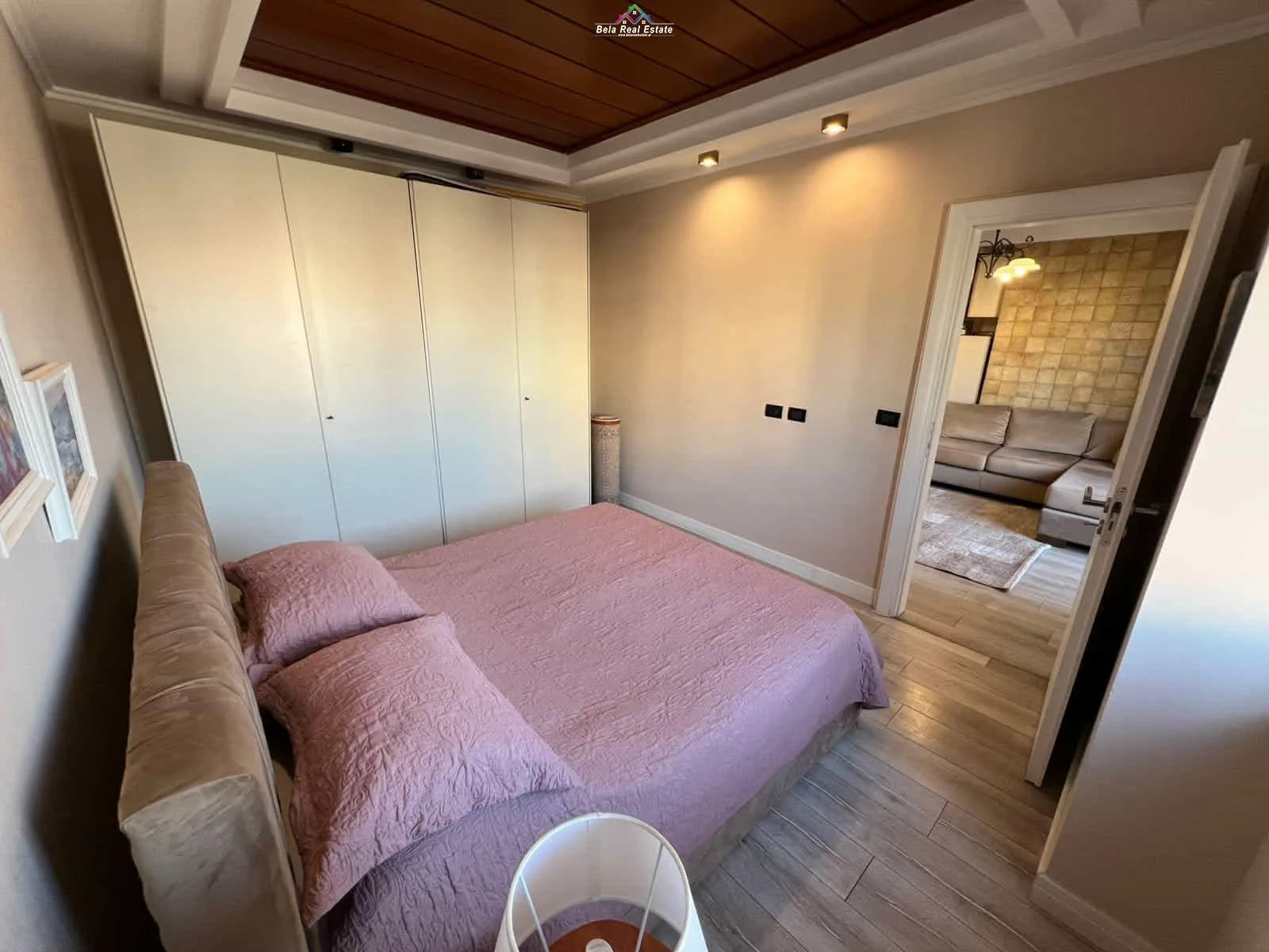 Apartament me qera 1+1+garsoniere ne Qender (ID B2101488) Tirane