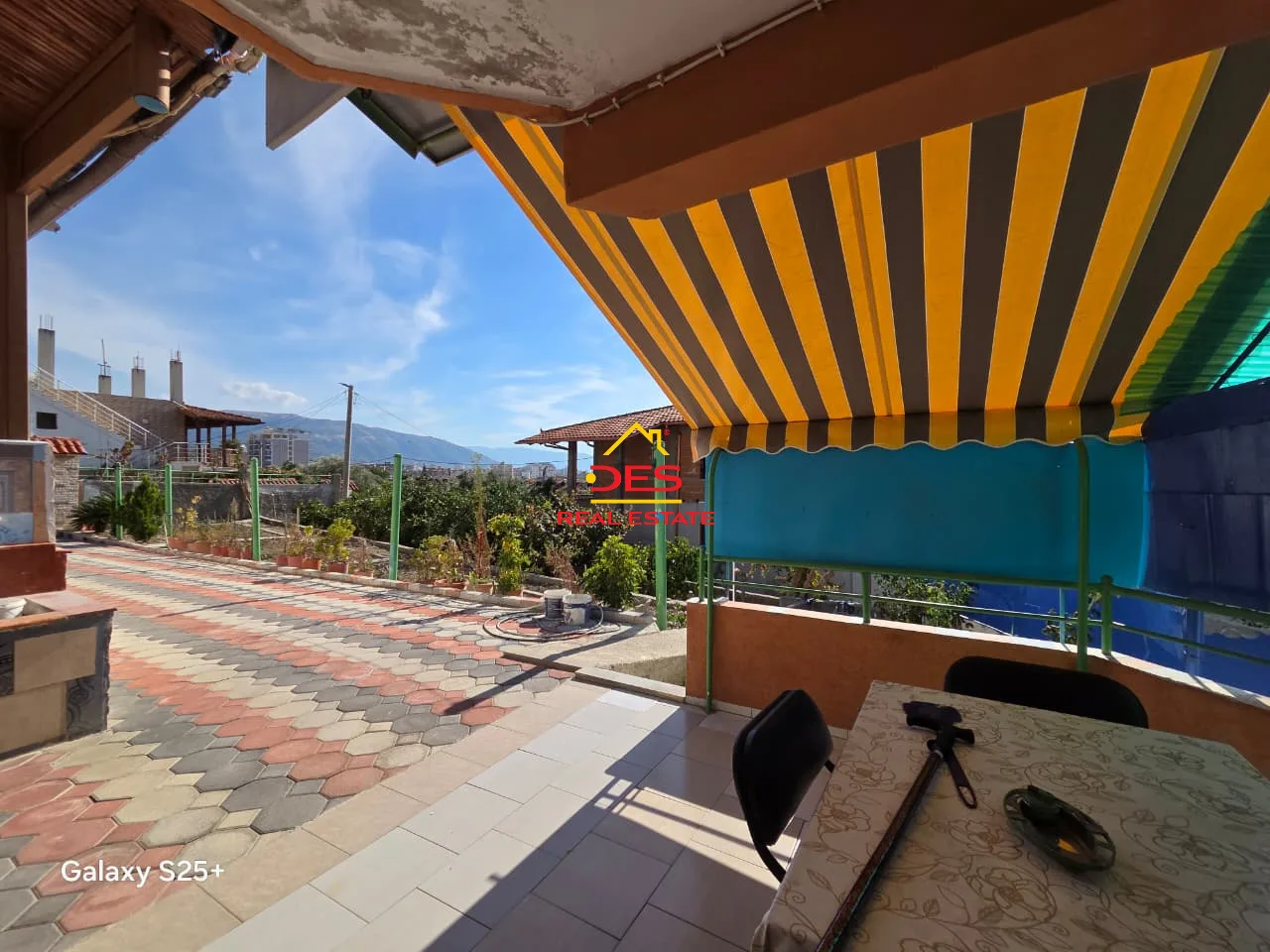 Shitet shtëpi private tek ish-fabrika e tullave, vlorë.