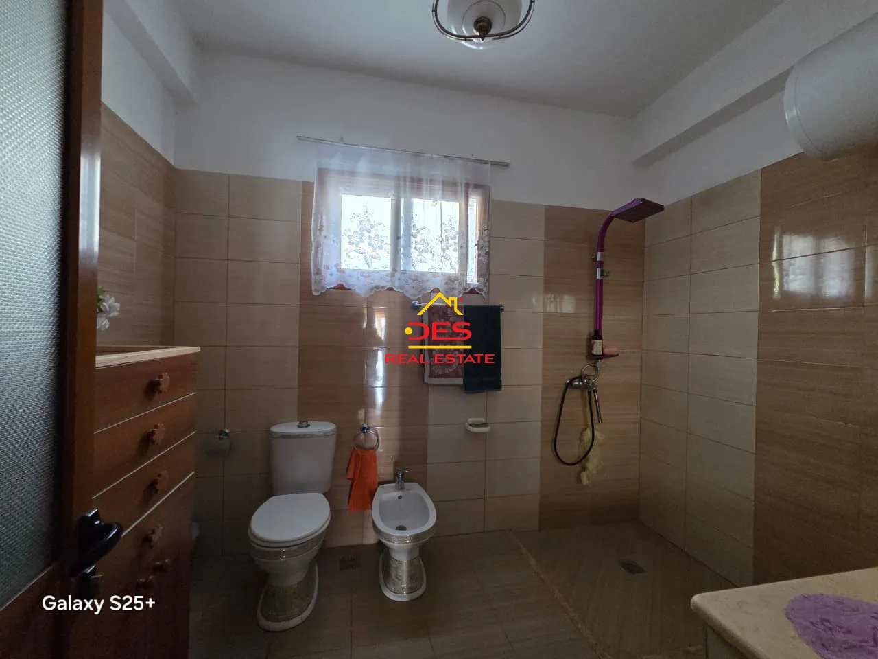 Shitet shtëpi private tek ish-fabrika e tullave, vlorë.