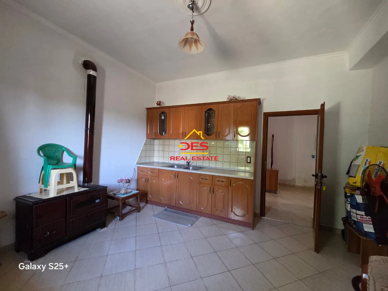 Shitet shtëpi private tek ish-fabrika e tullave, vlorë.