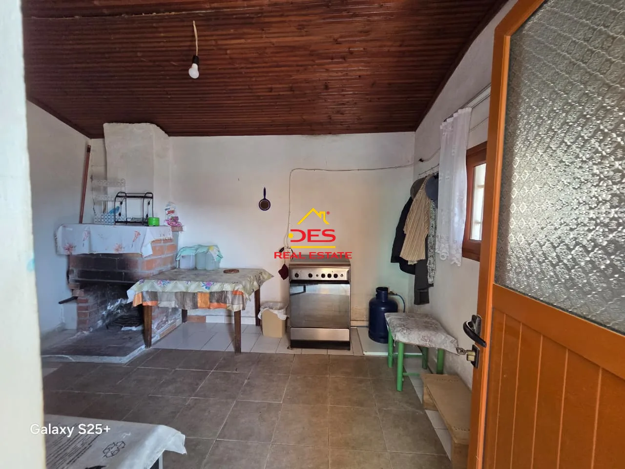 Shitet shtëpi private tek ish-fabrika e tullave, vlorë.