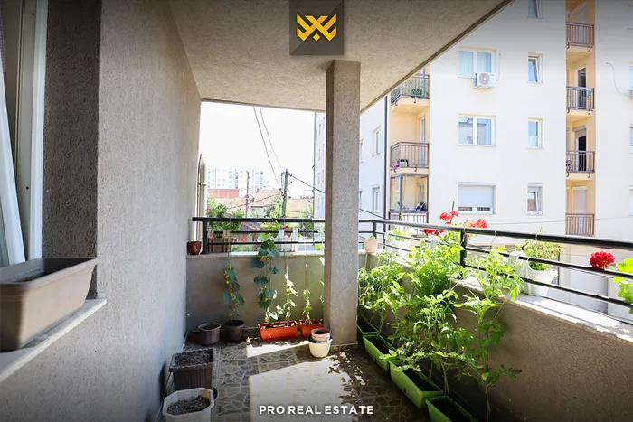 Shtëpi 280m² për #SHITJE në Fushë Kosovë.
