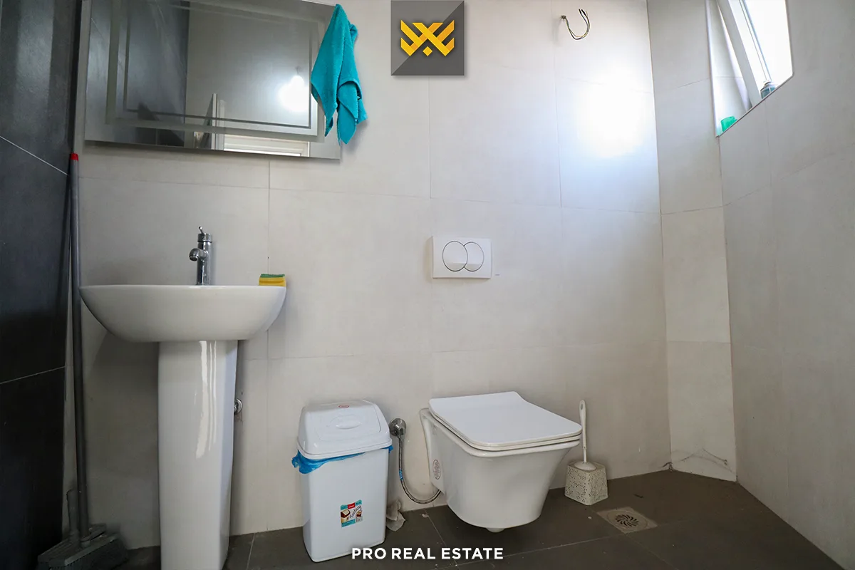 Lokal 375m² me #QIRA në Fushë Kosovë