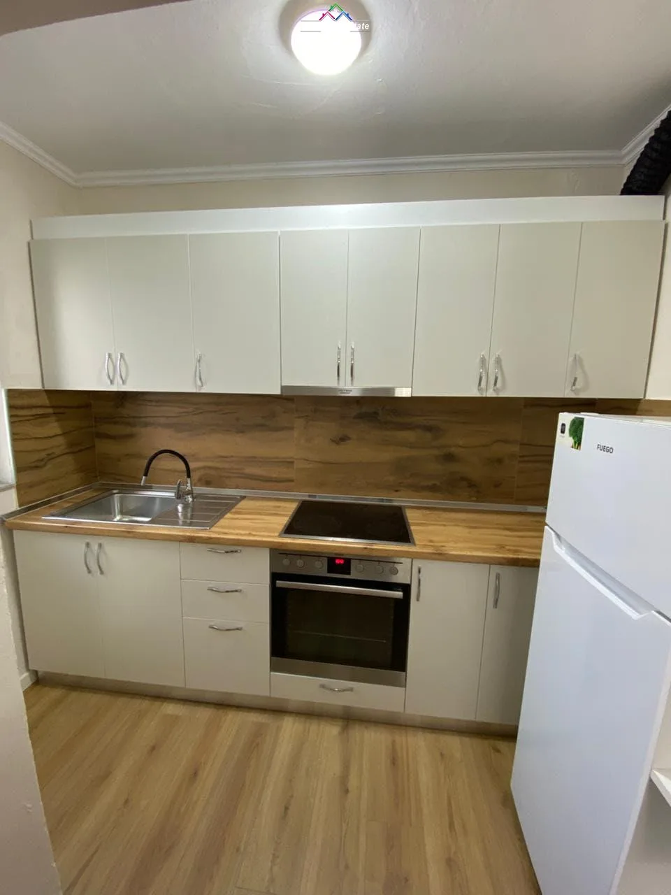 Apartament Me Qera 2+1 Tek Myslym Shyri (ID B221430) Tirane