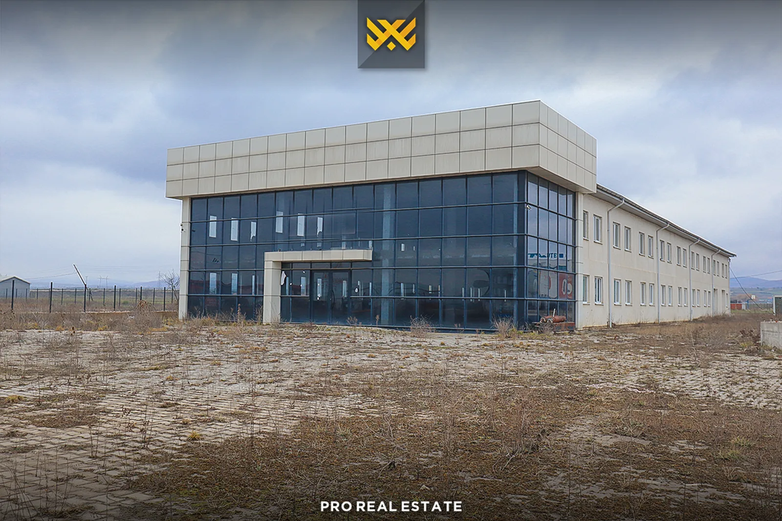 Objekt Afarist 2160m² me #QIRA në Magjistralen Prishtinë – Ferizaj.