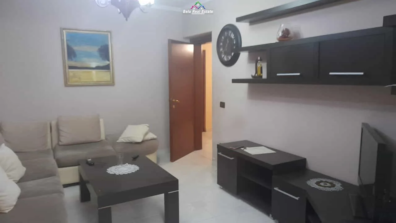 Apartament Me Qera 2+1 tek Rruga 5 Maji (ID B221254) Tirane
