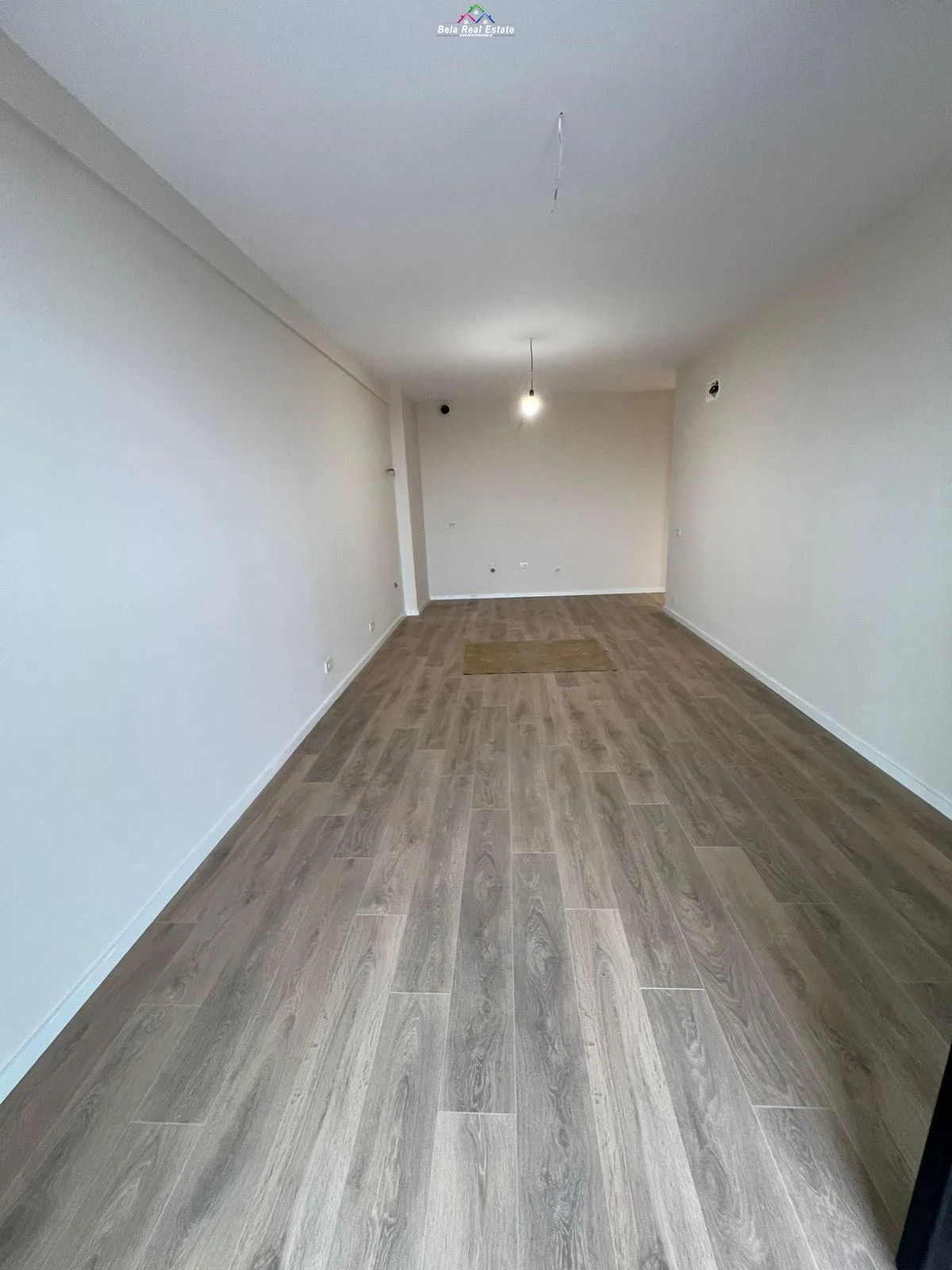 Zyre Me Qera 2+1 Tek Mine Peza (ID BZ2812) Tirane