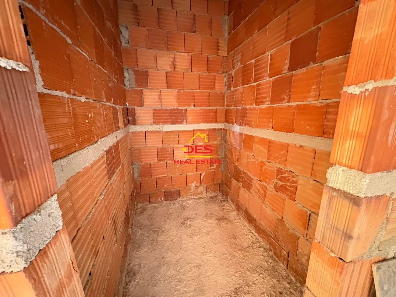Shitet apartament 2+1 në rezidencën “poseidon”, vlorë