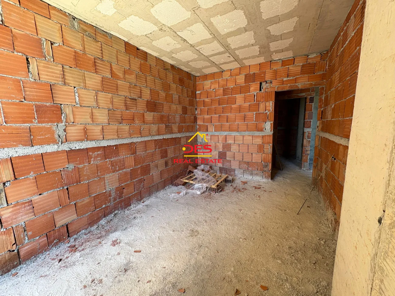 Shitet apartament 2+1 në rezidencën “poseidon”, vlorë