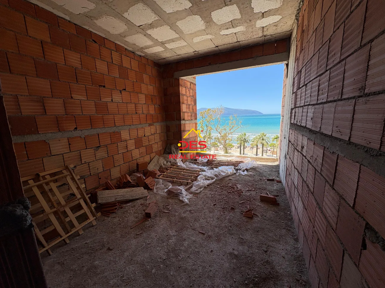 Shitet apartament 2+1 në rezidencën “poseidon”, vlorë