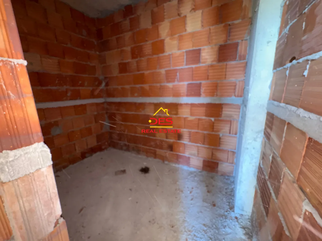 Shitet apartament 2+1 në rezidencën “poseidon”, vlorë
