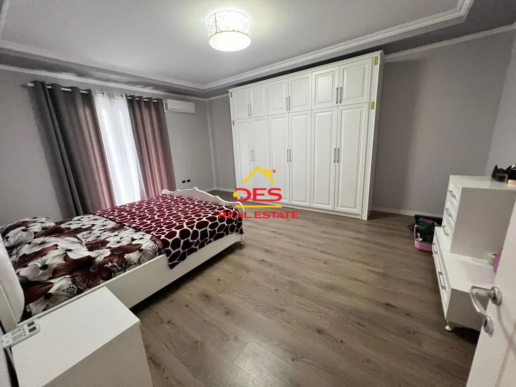 Jepet me qira apartament i mobiluar në lagjen 'emin matraxhiu' elbasan.