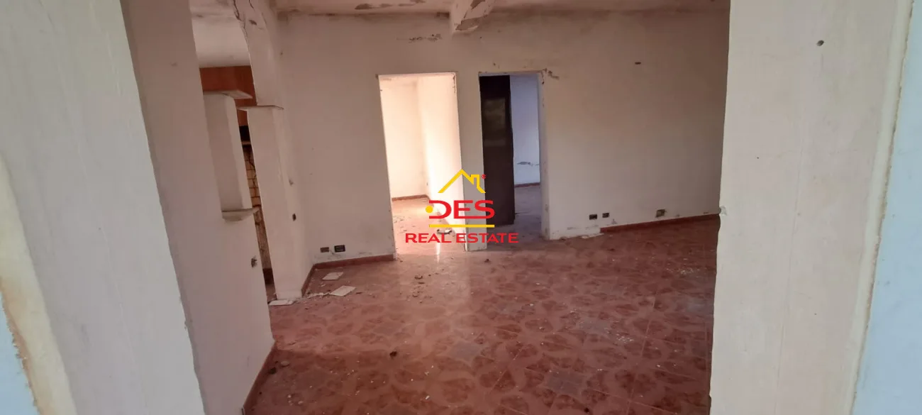 Shitet ndërtesë + truall në radhimë,vlorë