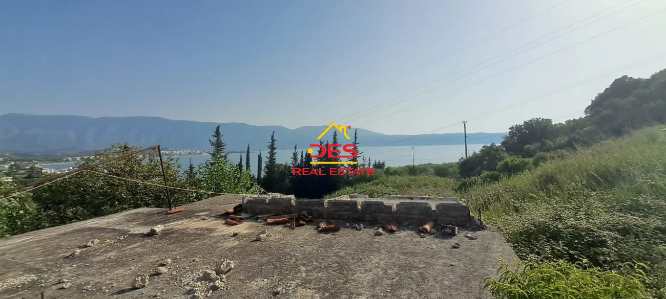 Shitet ndërtesë + truall në radhimë,vlorë