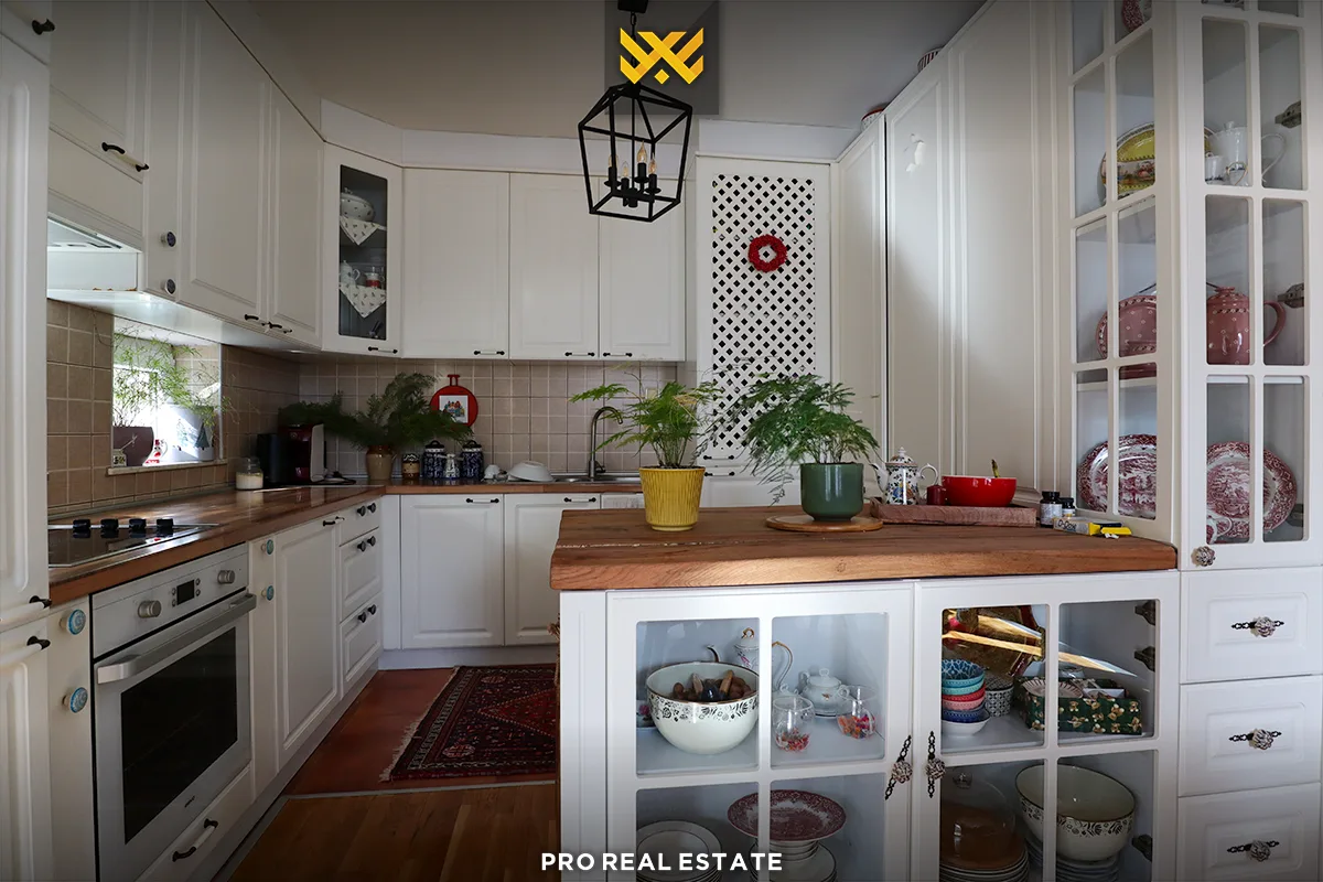 Shtëpi 190m² me #QIRA në Sofali.