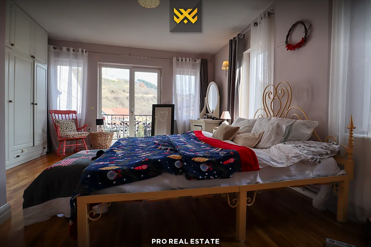 Shtëpi 190m² me #QIRA në Sofali.