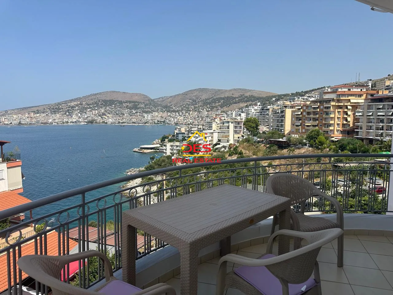 Shitet apartament 2+1 në sarandë – me pamje nga deti