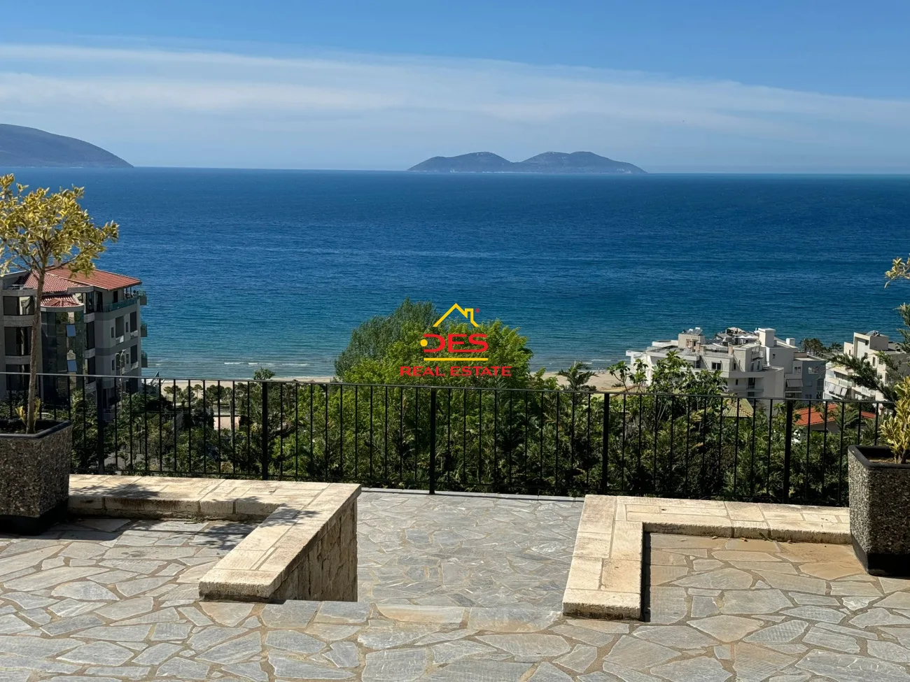 Jepet me qira vilë 2 katëshe në ujë të ftohtë , vlorë
