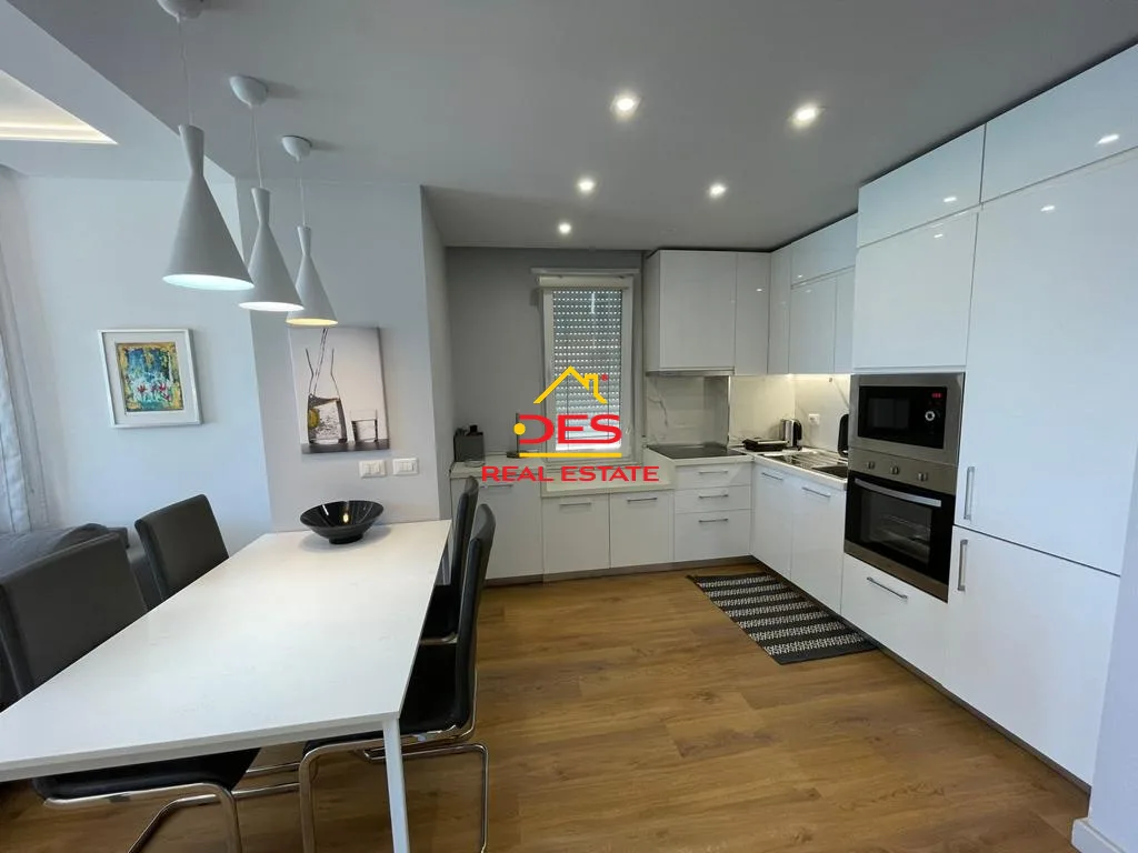 Shitet apartament 1+1 në komleksin liro,vlorë. 🌅 pamje nga deti