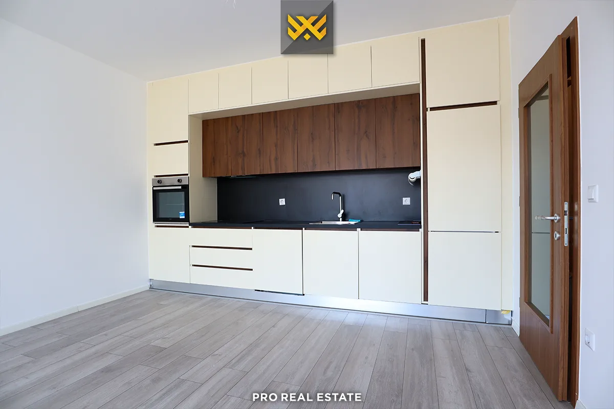 Banesë / Zyrë 118m² me #QIRA te Rruga B