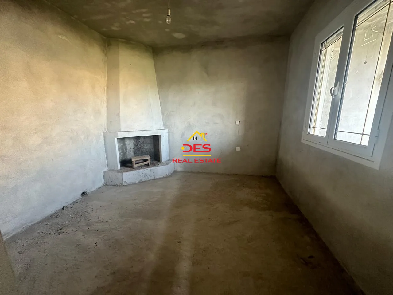 Shitet shtëpi private + toke are në vrion , sarandë