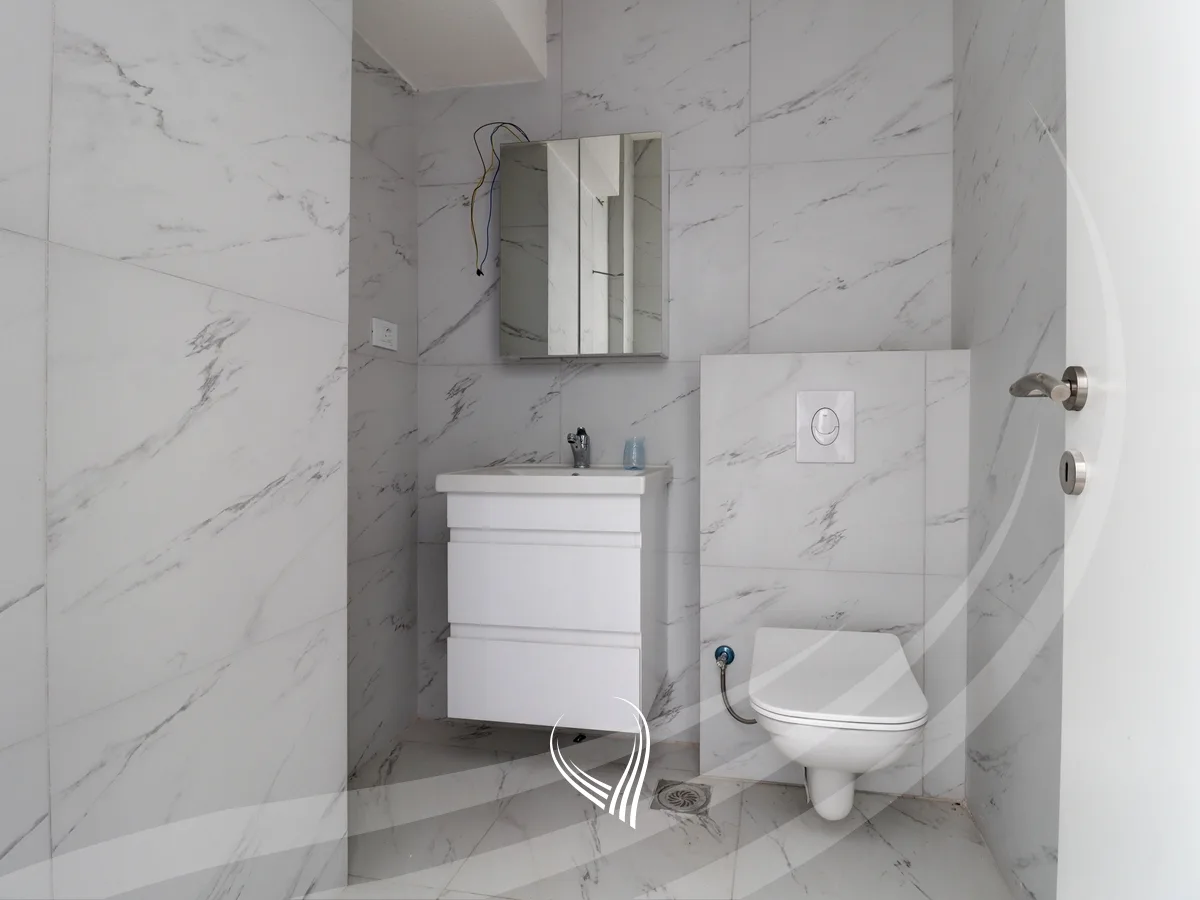 Penthouse me 4 dhoma gjumi në shitje në lagjen Prishtina e Re