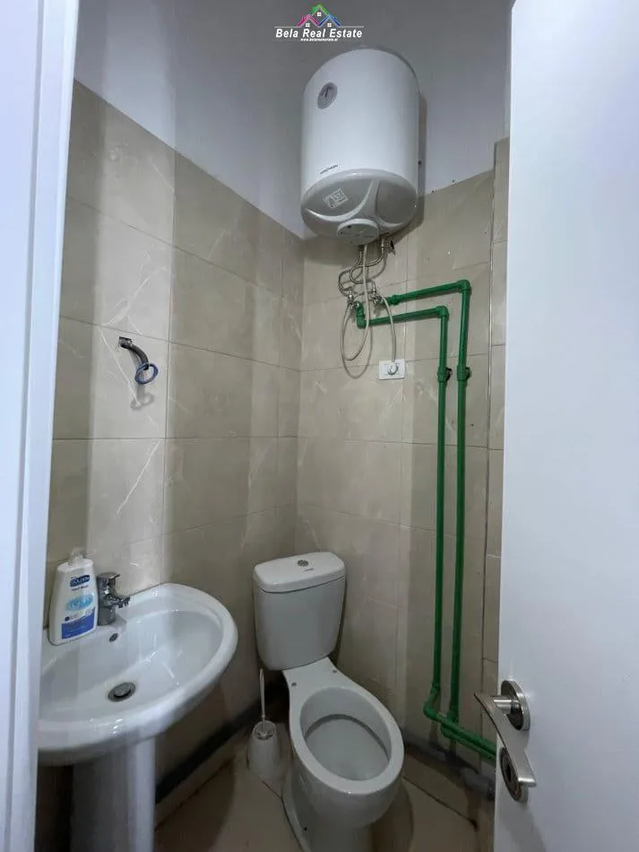 Shitet Biznes Sallon Estetike tek Ish Parku (ID BSHB148) Tirane