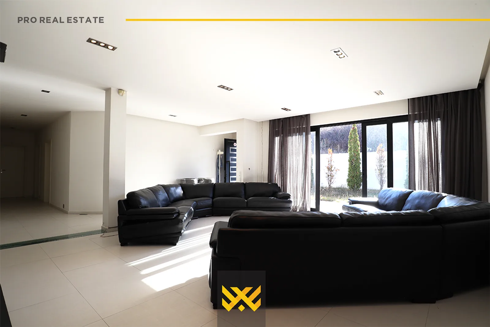 Shtëpi 250m² në #SHITJE në Bërnicë.