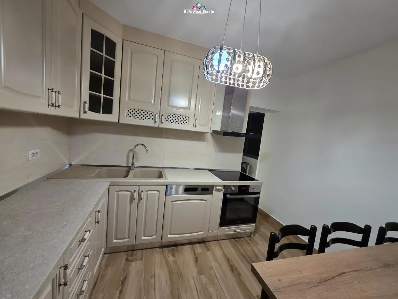 Apartament Me Qera 4+1 Tek Mine Peza (ID B23154) Tirane