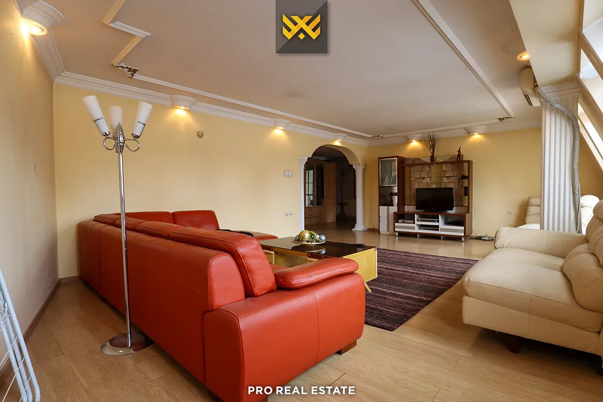 Shtëpi 400m² + Lokal 100m² me #QIRA në Tophane