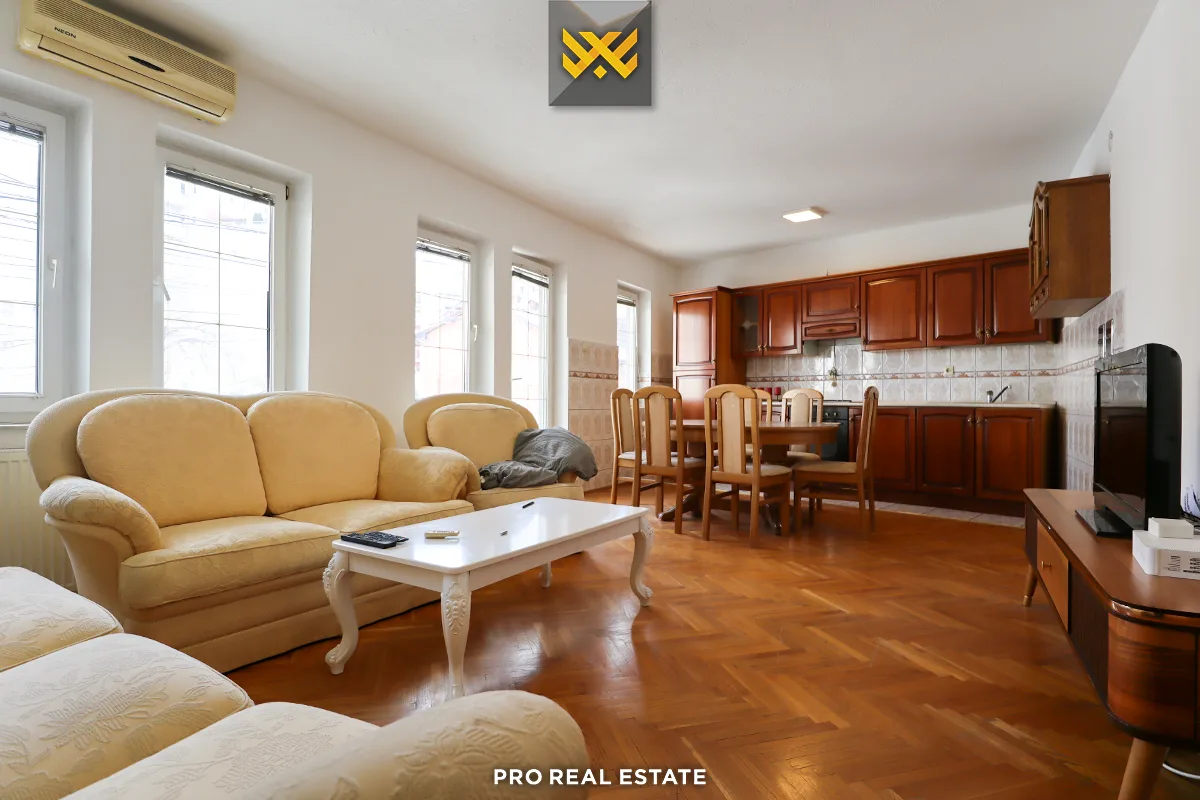Shtëpi 400m² + Lokal 100m² me #QIRA në Tophane