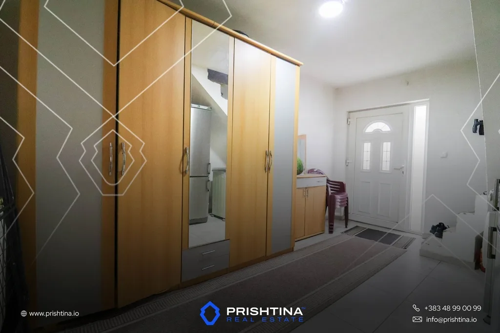 Shtepi ne #shitje 216m² te Kodra e Trimave