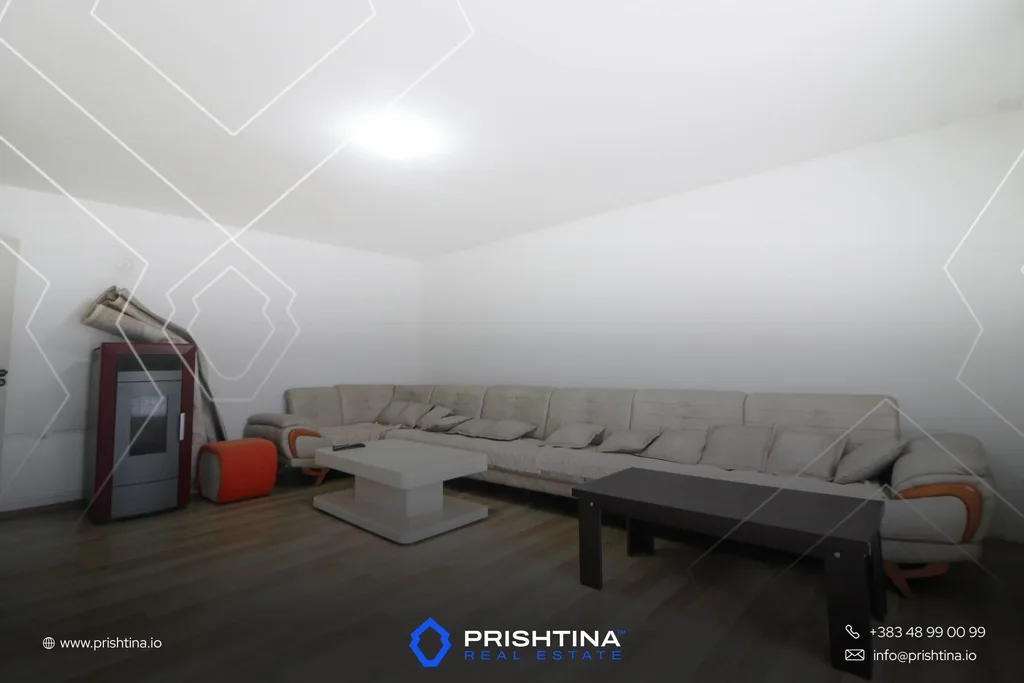 Shtepi ne #shitje 216m² te Kodra e Trimave
