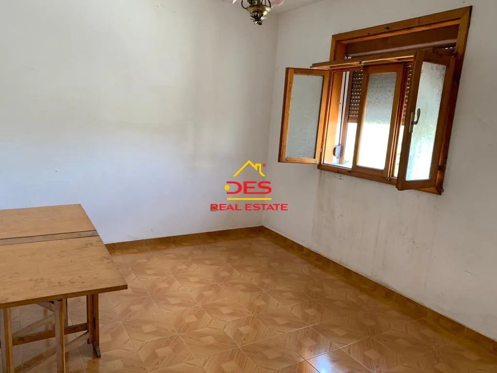 Shitet shtëpi private në lagjen ’28 nëntori’ , elbasan.