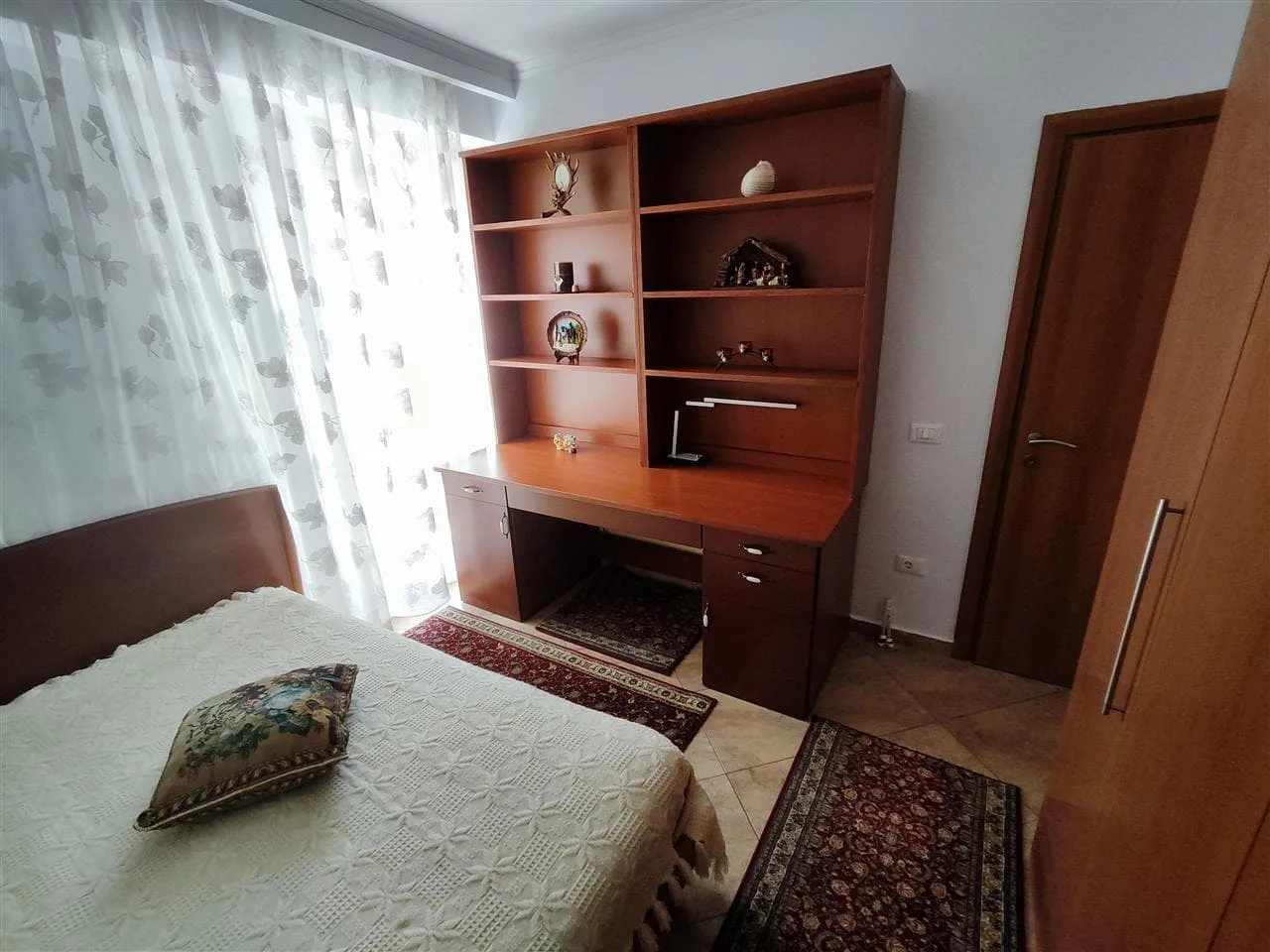 Apartament Me Qera 2+1 Tek Kompleksi Delijorgji (ID B2201390) Tirane