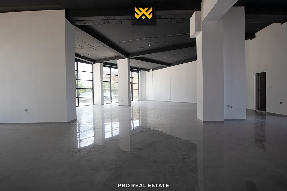 Lokal 255m² me #QIRA te Mati 1.