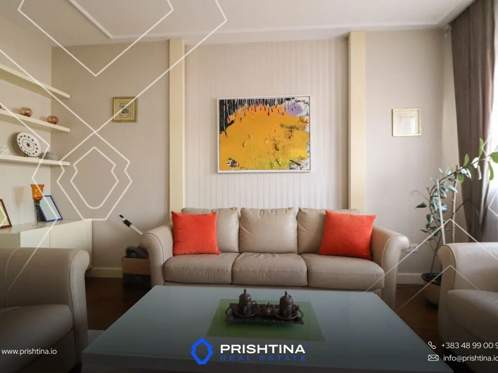Banesë në shitje 63m² në Qendër