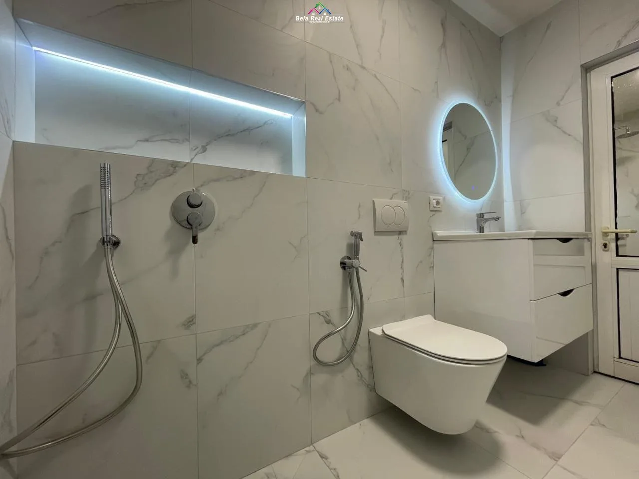 Apartament Me Qera 2+1 Tek Harry Fultz ( ID B221397) Tirane