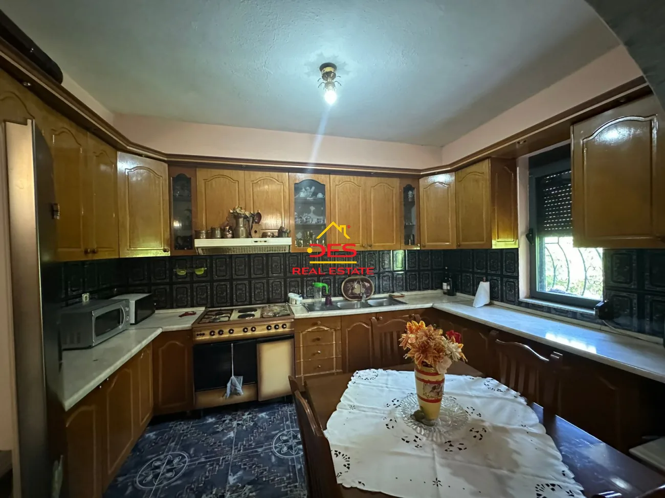 Shitet shtëpi private pranë’ natyrës së qetë, elbasan
