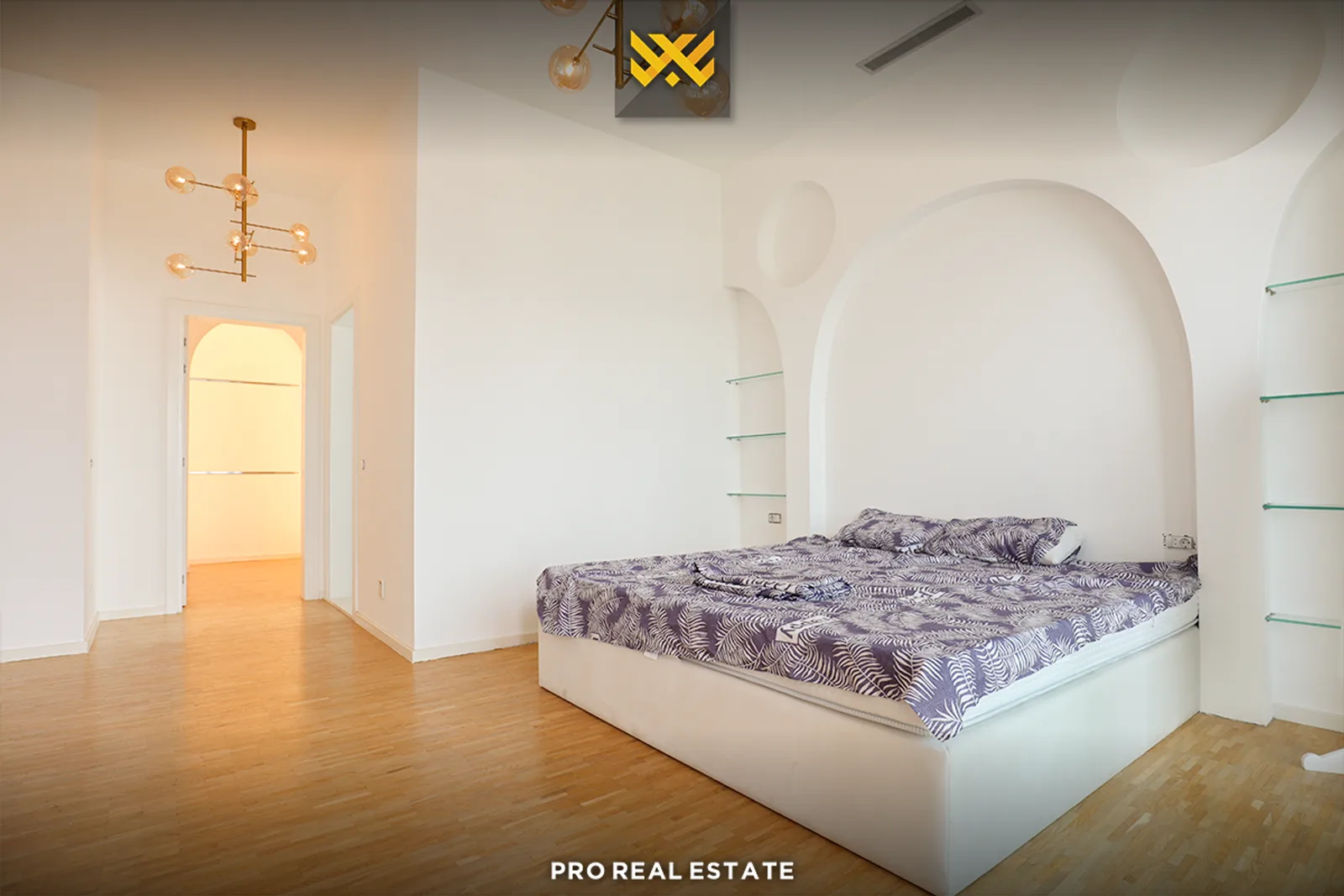Shtëpi 620m² + 60m² në #SHITJE në Veternik.